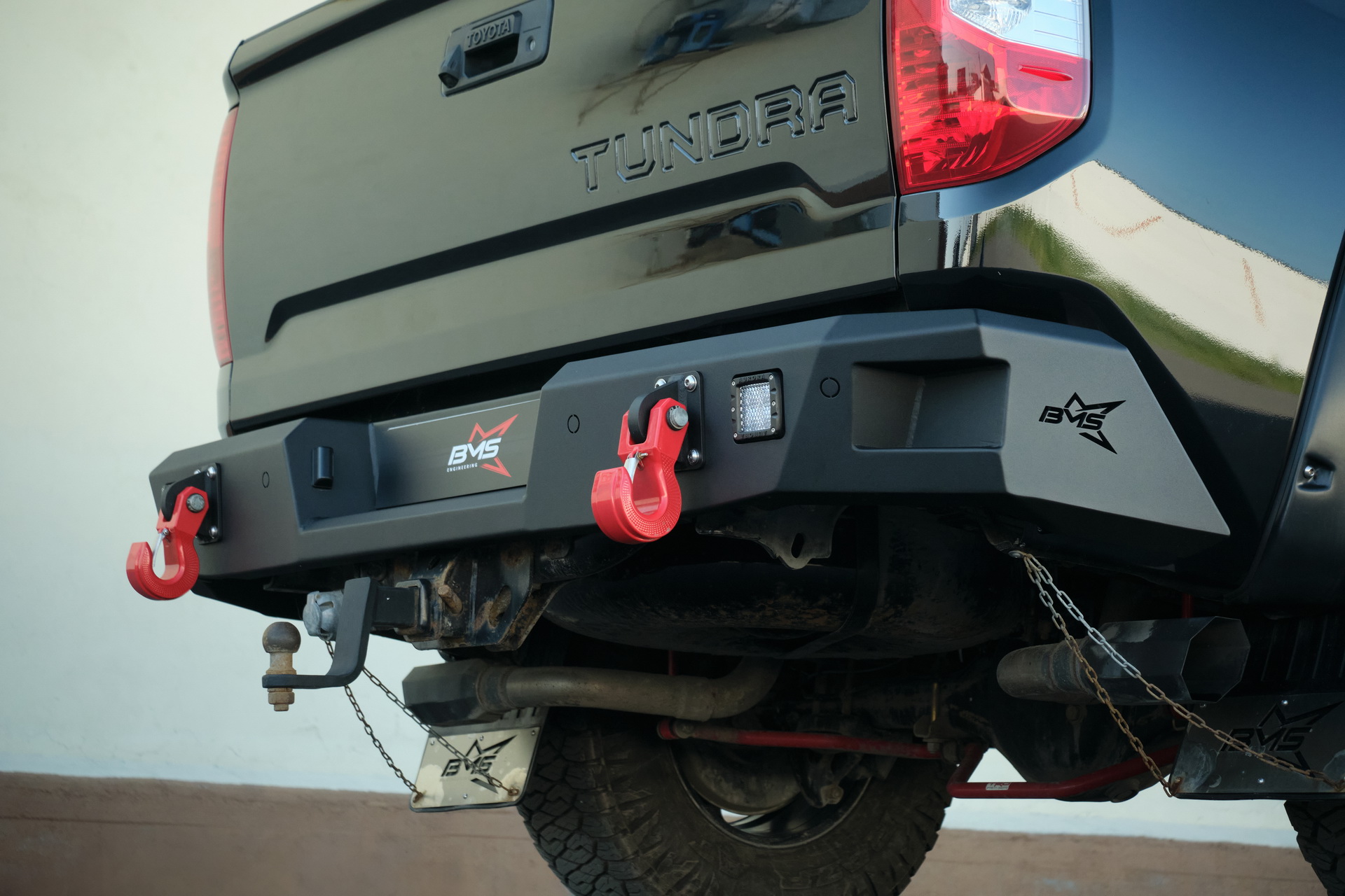 Бампер задний PRO-Line Tundra II рест 2013-2021