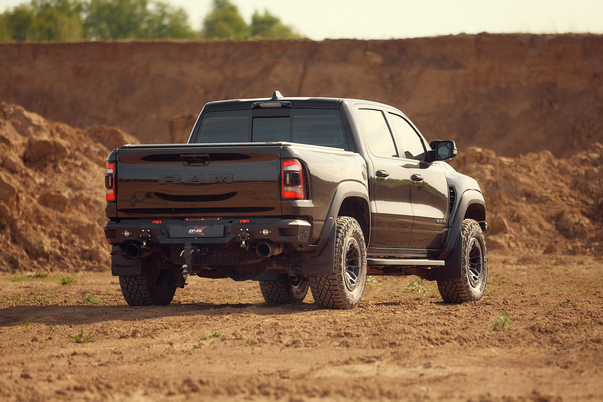 Бампер задний PRO-Line RAM 1500 V/Rebel 2019-2024/TRX 2020-2024