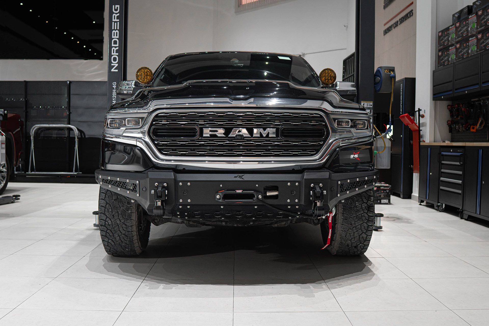 Бампер передний PRO-Line RAM 1500 V 2019-2024