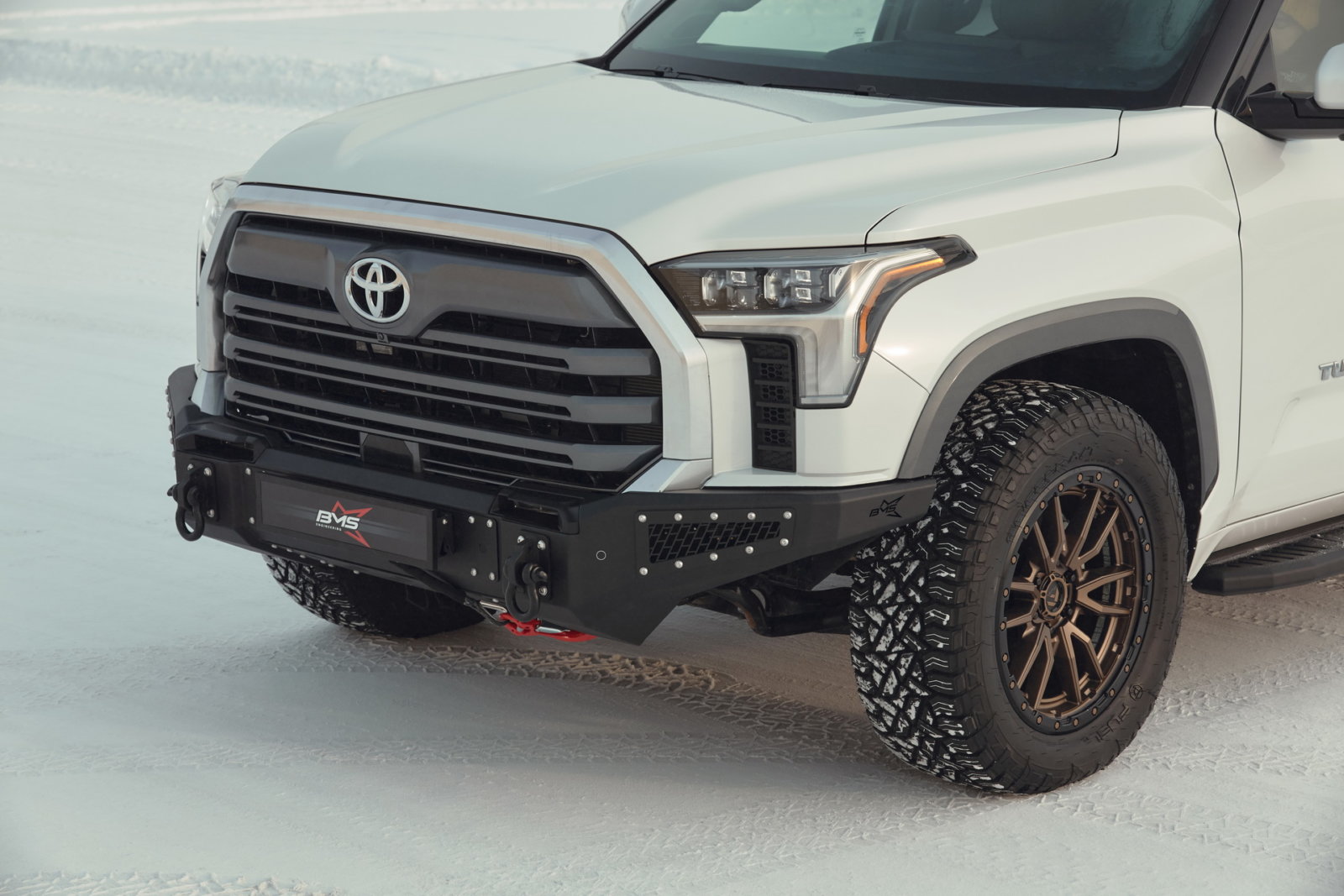Бампер передний PRO-Line Tundra III 2021-2026