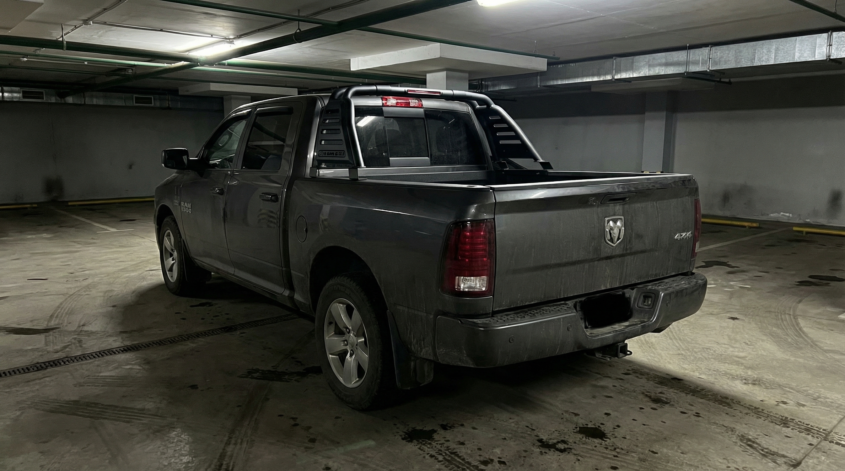 Дуга Rambar-V2 (Tonneau Cover Base, черная сталь) для RAM 1500 IV (DS/DJ) 2009-2024