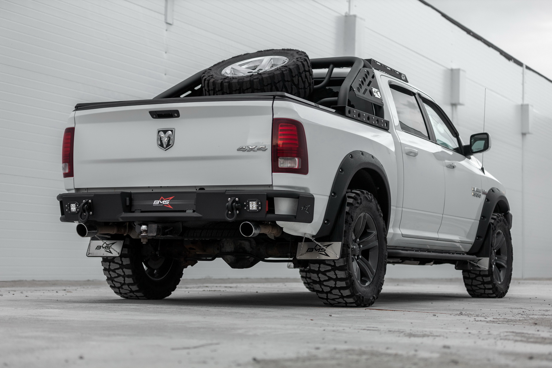 Бампер задний ALFA RAM 1500 IV (DS/DJ) 2009-2017