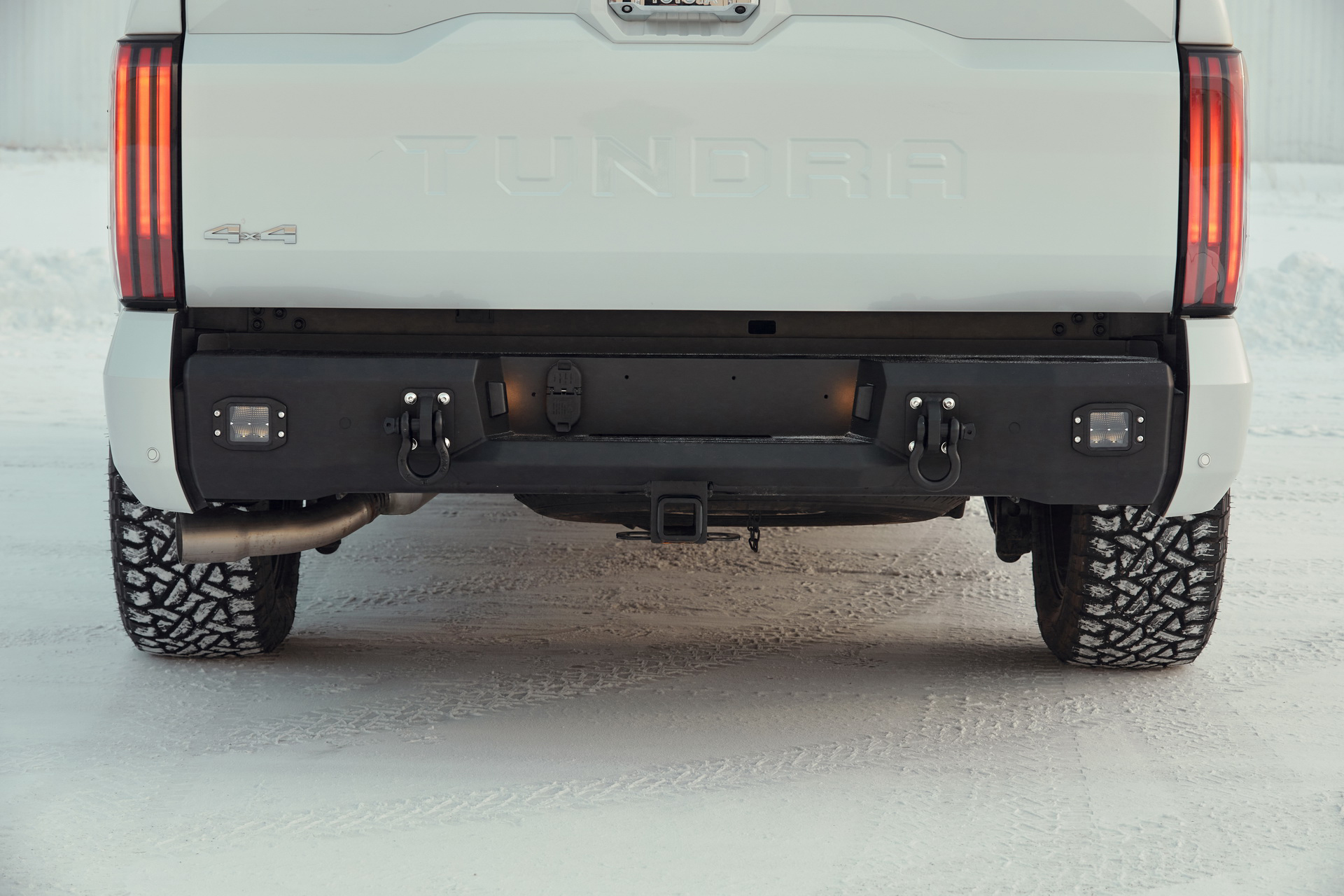Бампер задний PRO-Line Tundra III 2021-2026