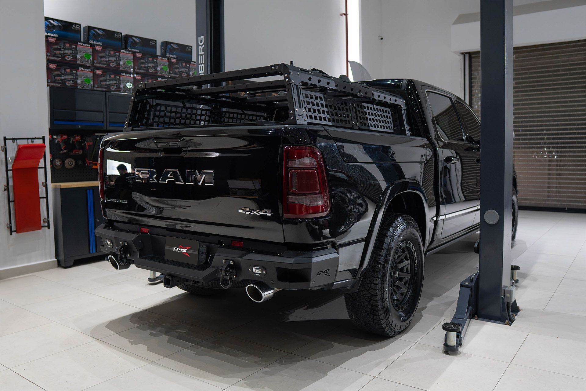 Бампер задний PRO-Line RAM 1500 V/Rebel 2019-2024/TRX 2020-2024