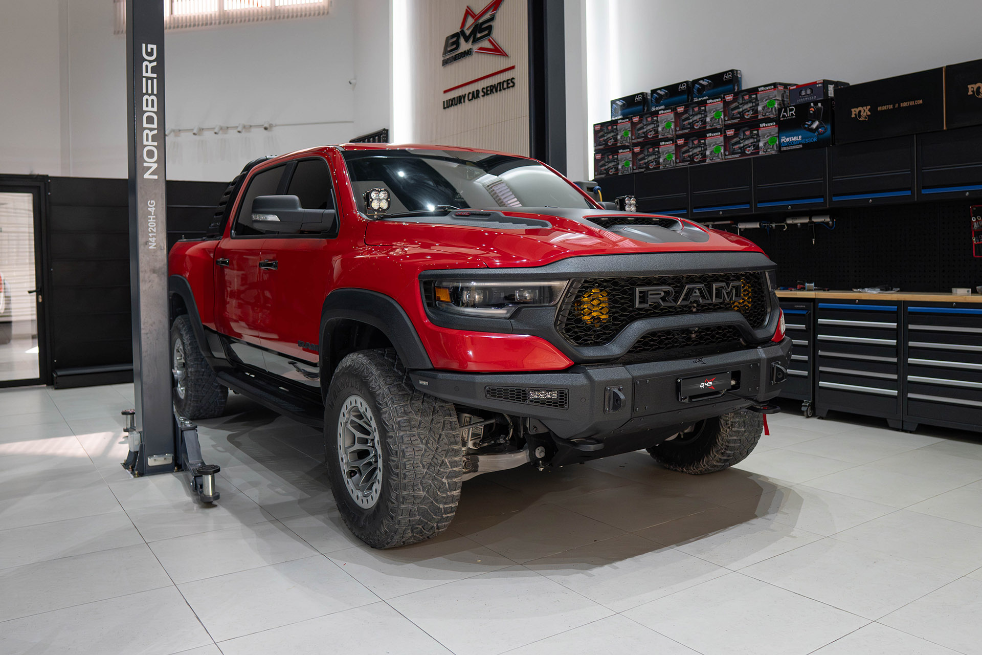 Бампер передний PRO-Line RAM TRX 2020-2024