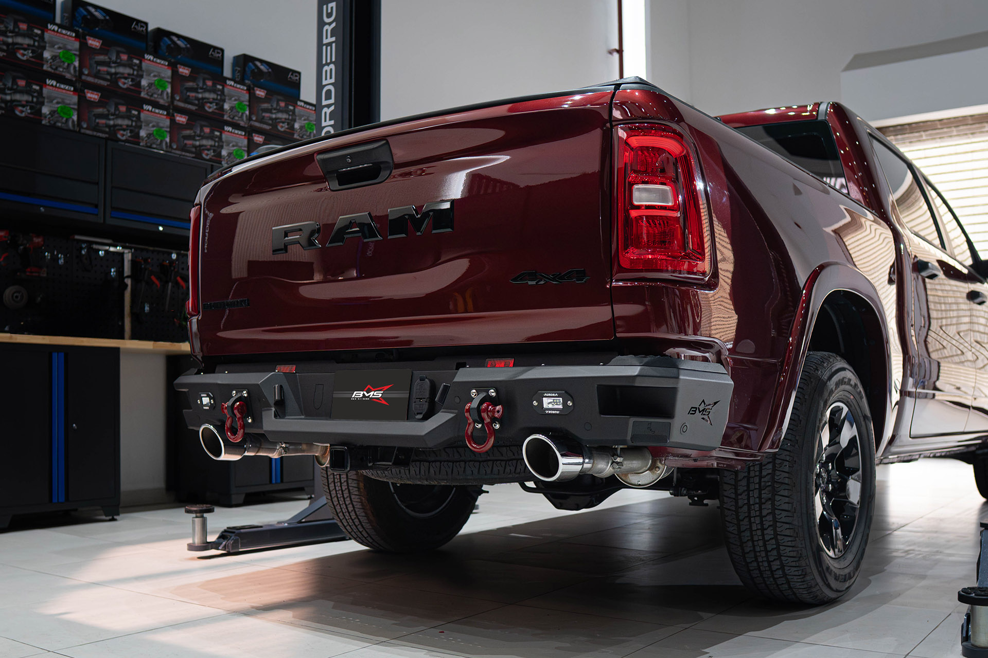 Бампер задний PRO-Line RAM 1500 V 2024-2026