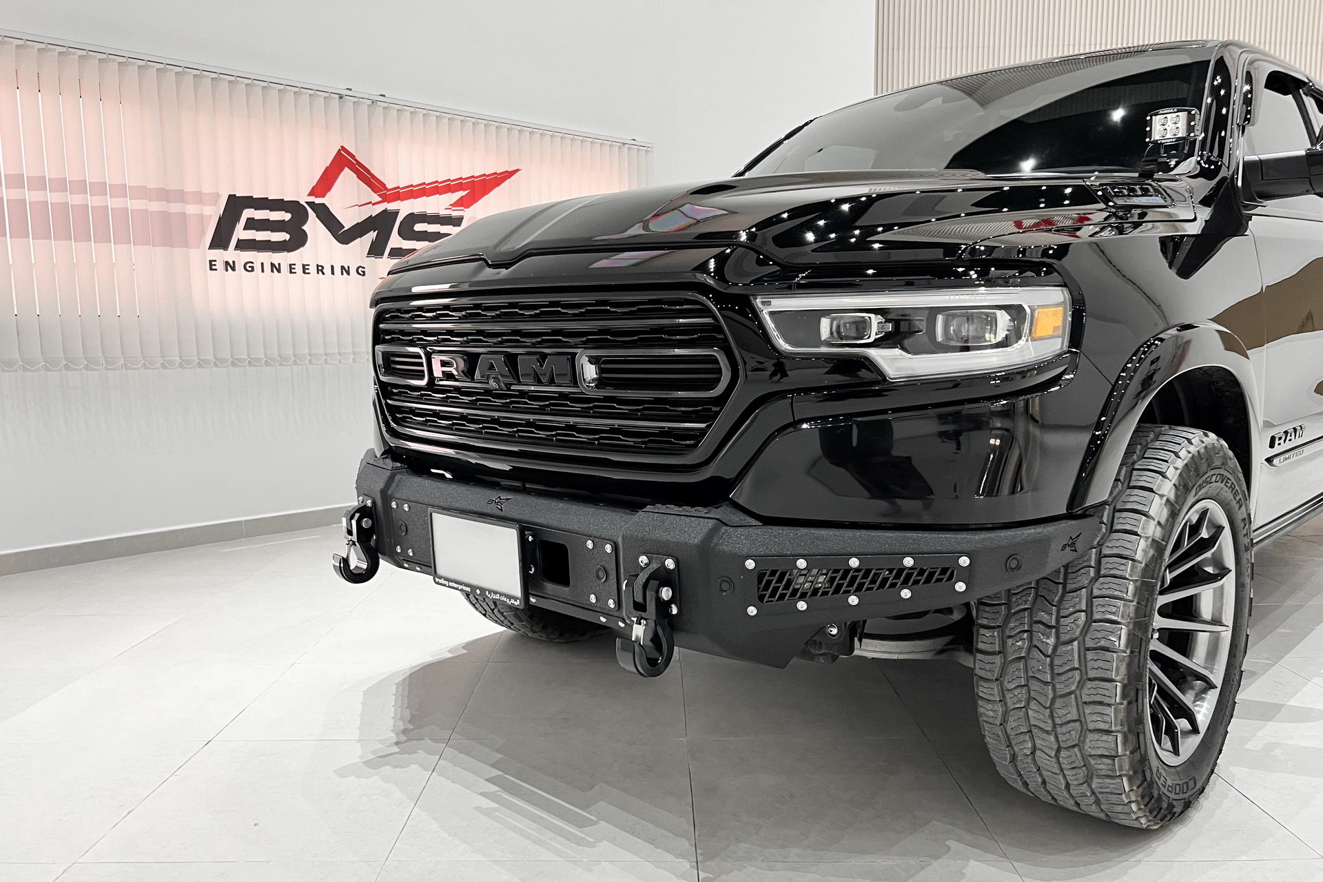 Бампер передний PRO-Line RAM 1500 V 2019-2024
