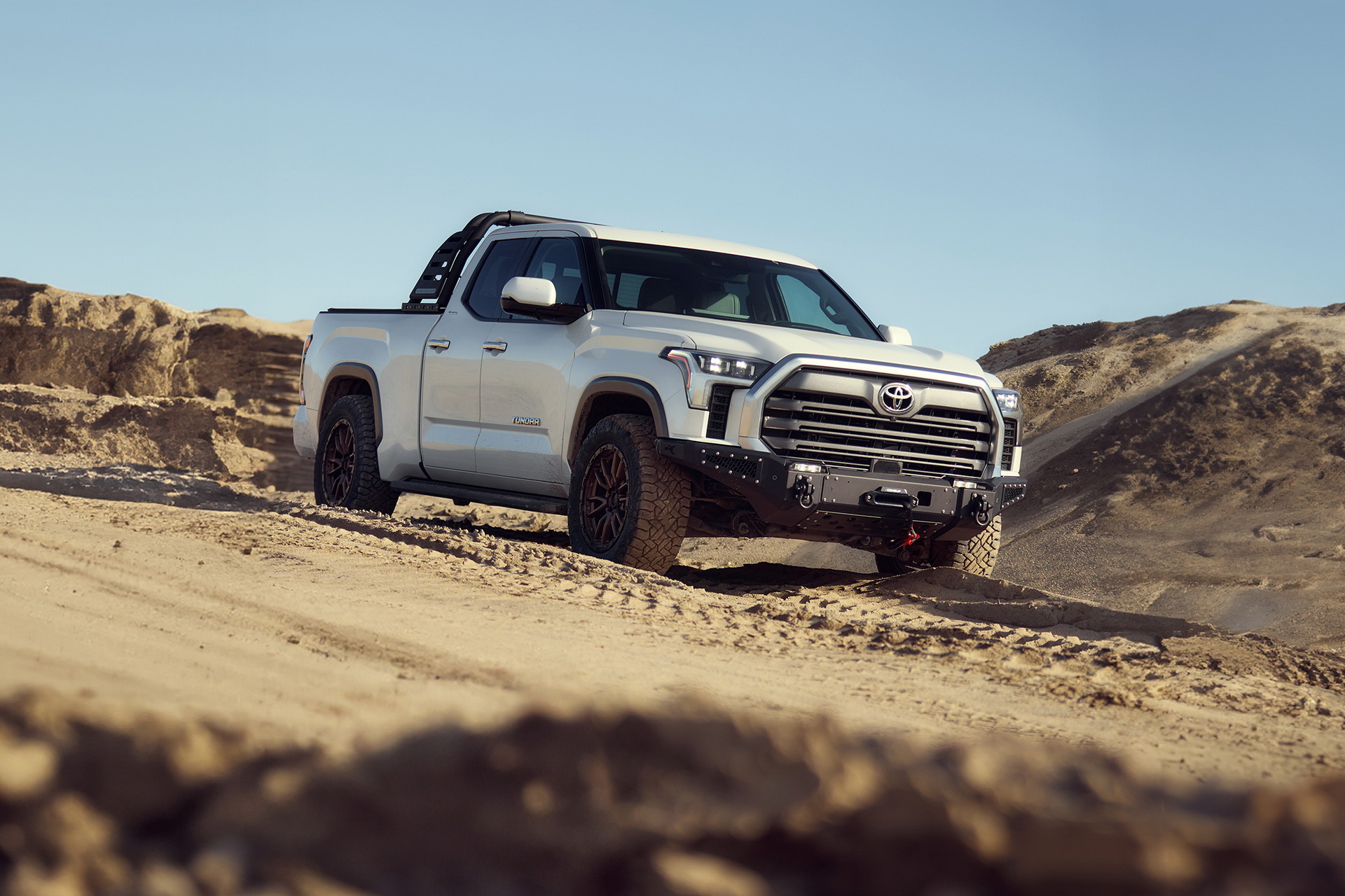 Бампер передний PRO-Line Tundra III 2021-2026