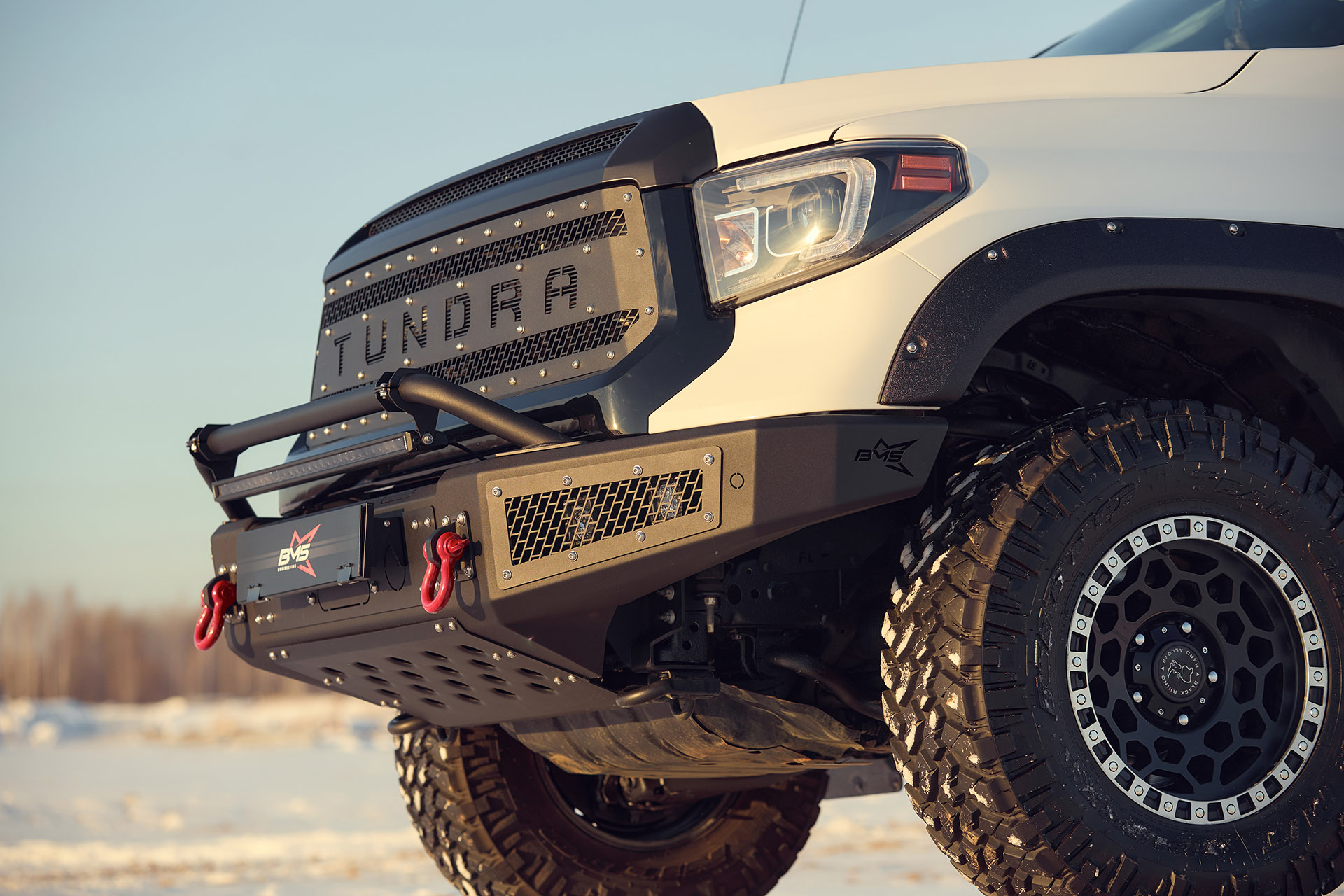 Бампер передний PRO-Line Tundra II рест 2013-2021