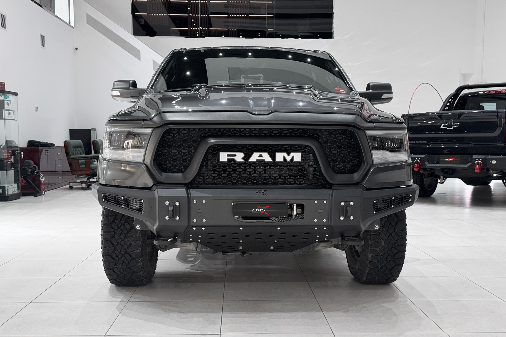 Бампер передний PRO-Line RAM 1500 V Rebel 2019-2024