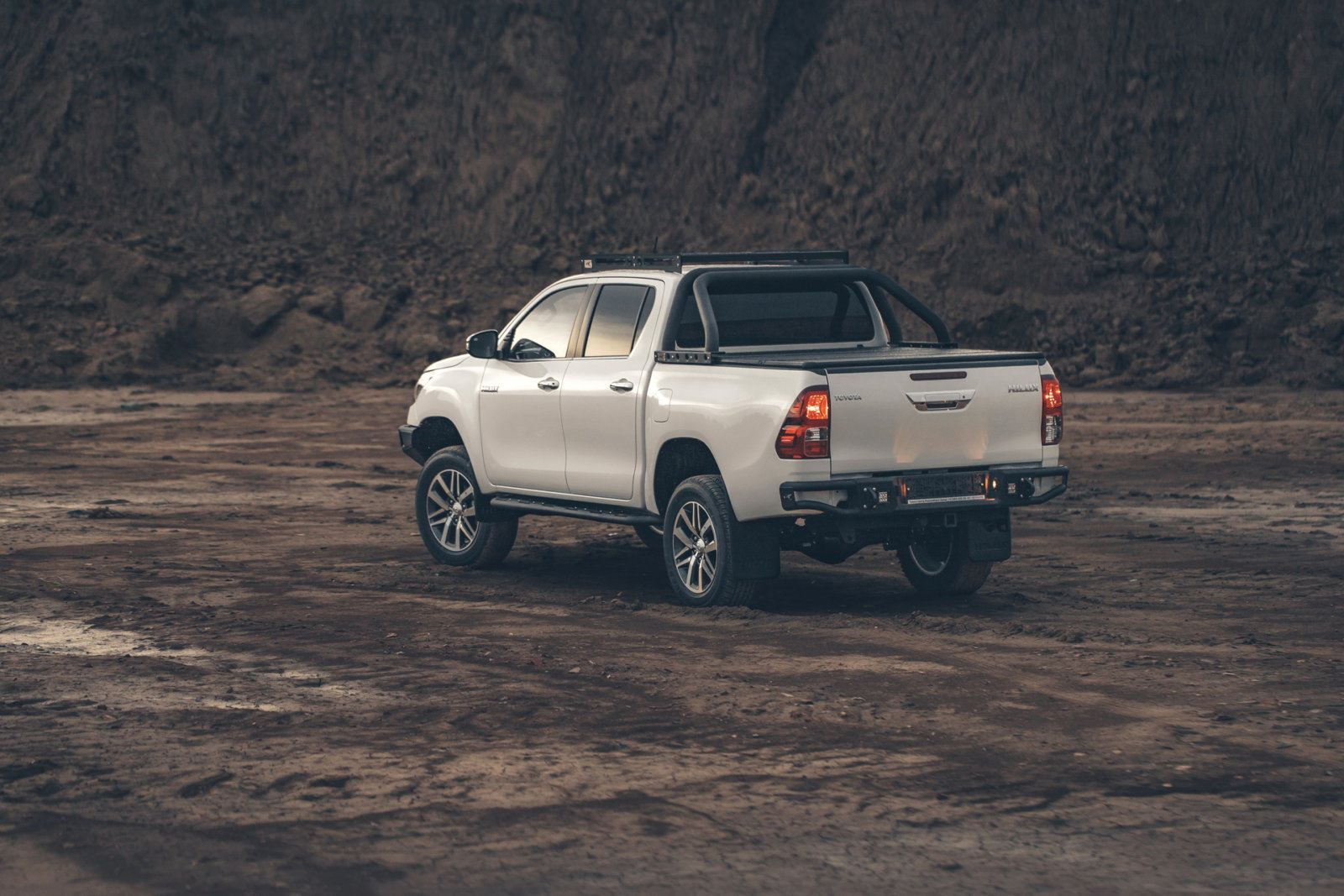 Бампер задний ALFA Hilux VIII 2015-2025