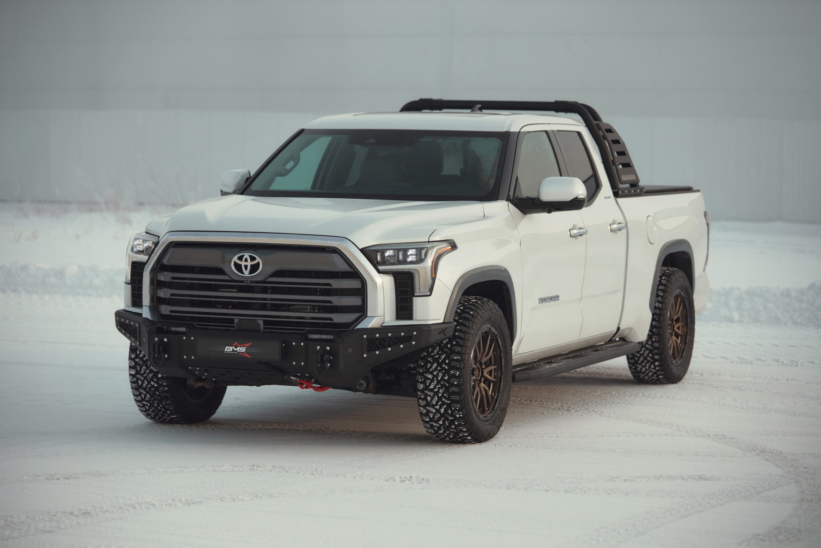 Бампер передний PRO-Line Tundra III 2021-2026