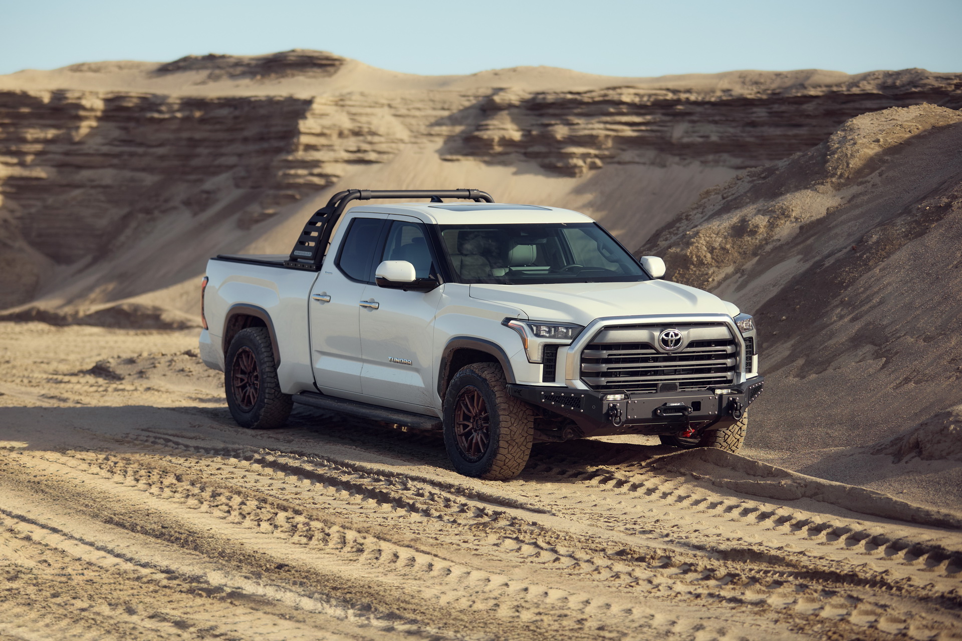 Бампер передний PRO-Line Tundra III 2021-2026