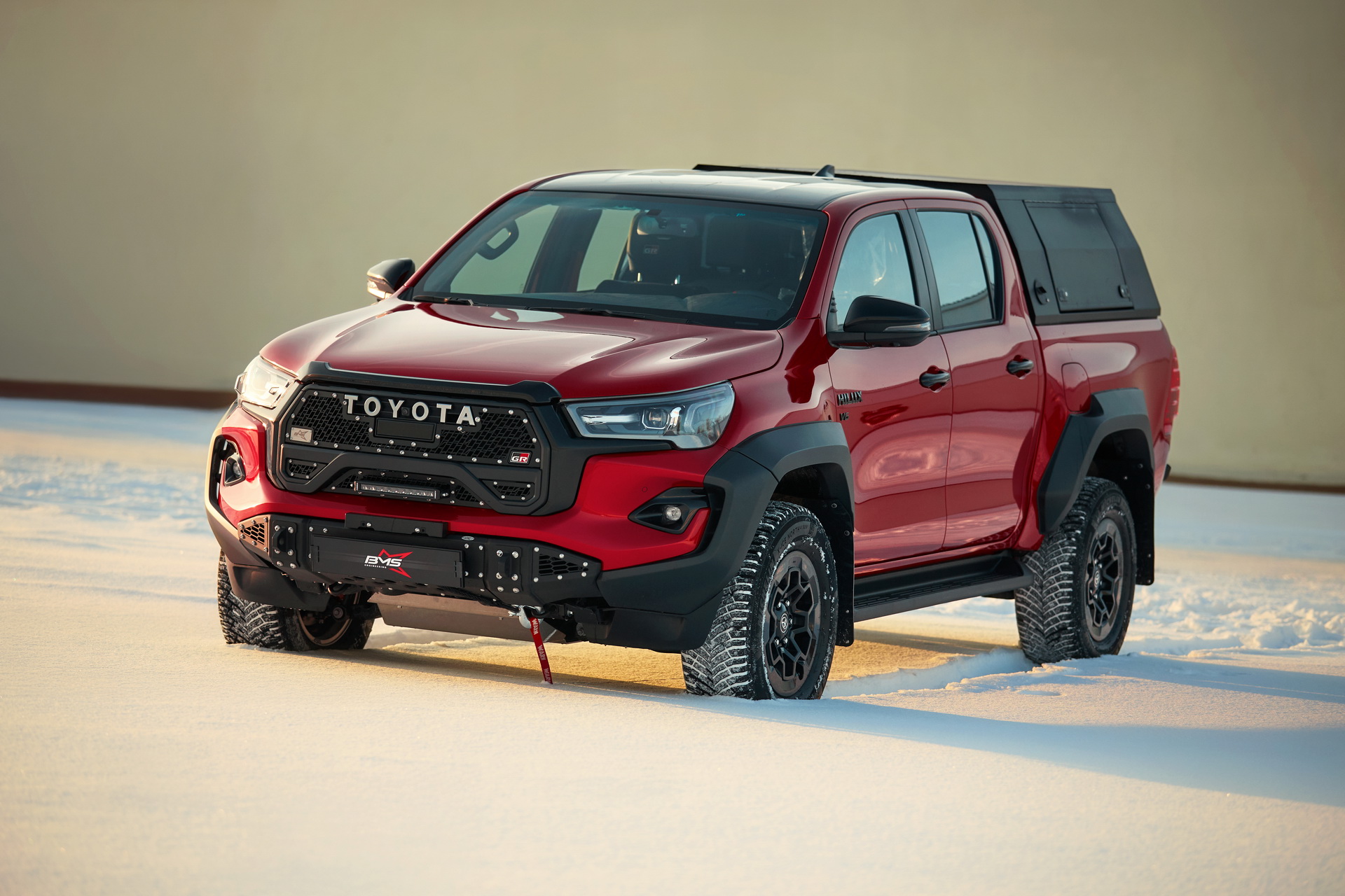 Бампер передний Urban Hilux VIII GR Sport 2 2023-2025