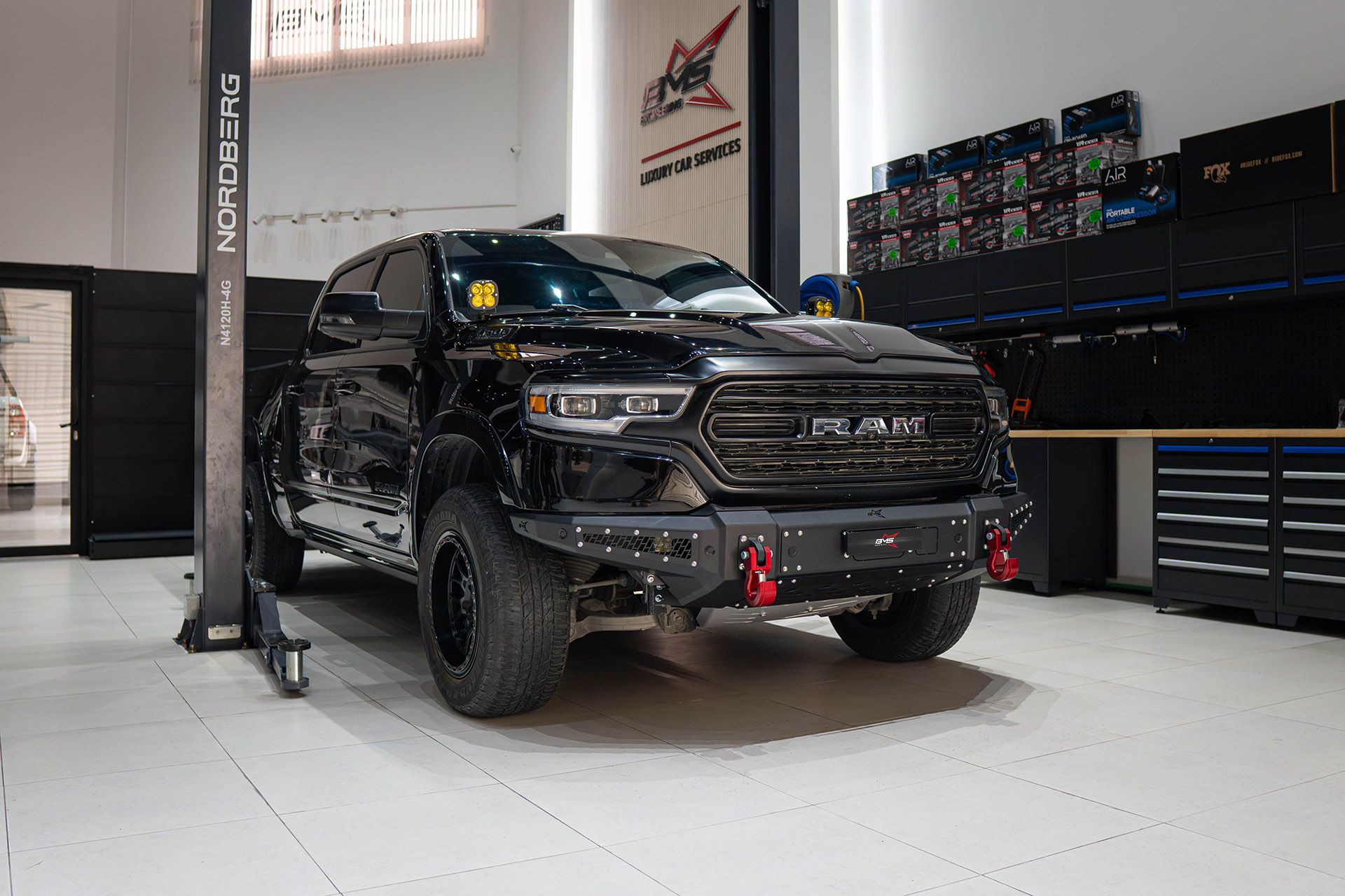 Бампер передний PRO-Line RAM 1500 V 2019-2024