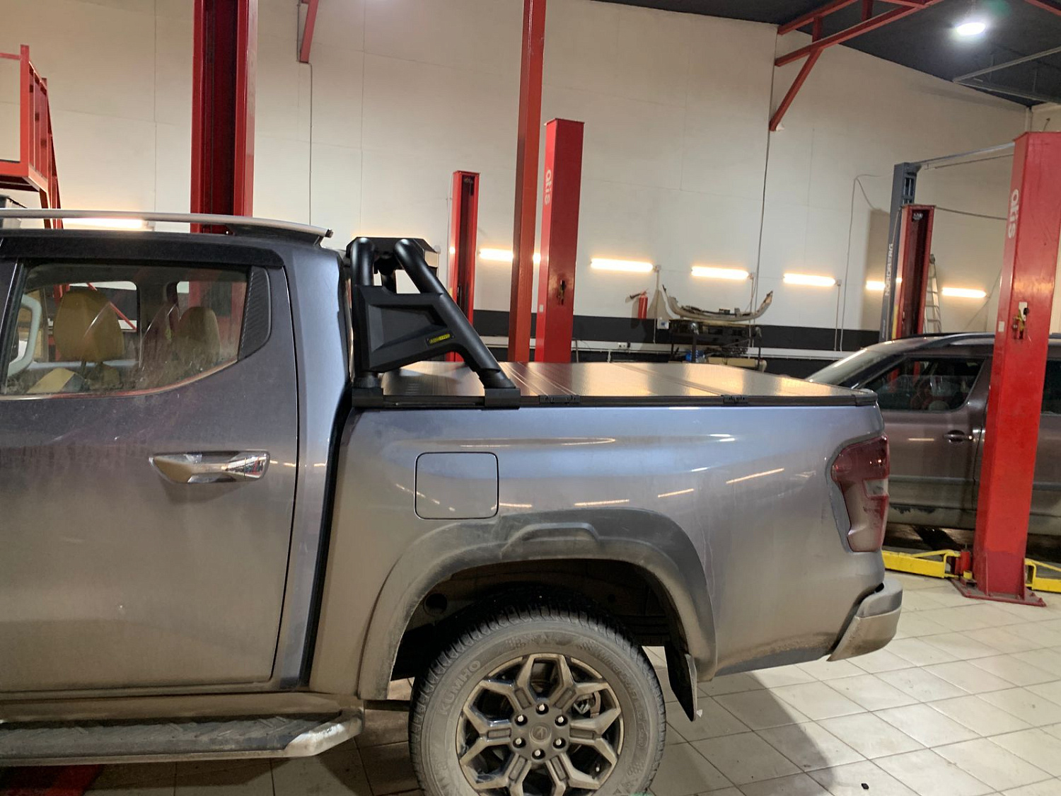 Крышка алюминиевая трехсекционная (жесткая) для Changan Hunter Plus