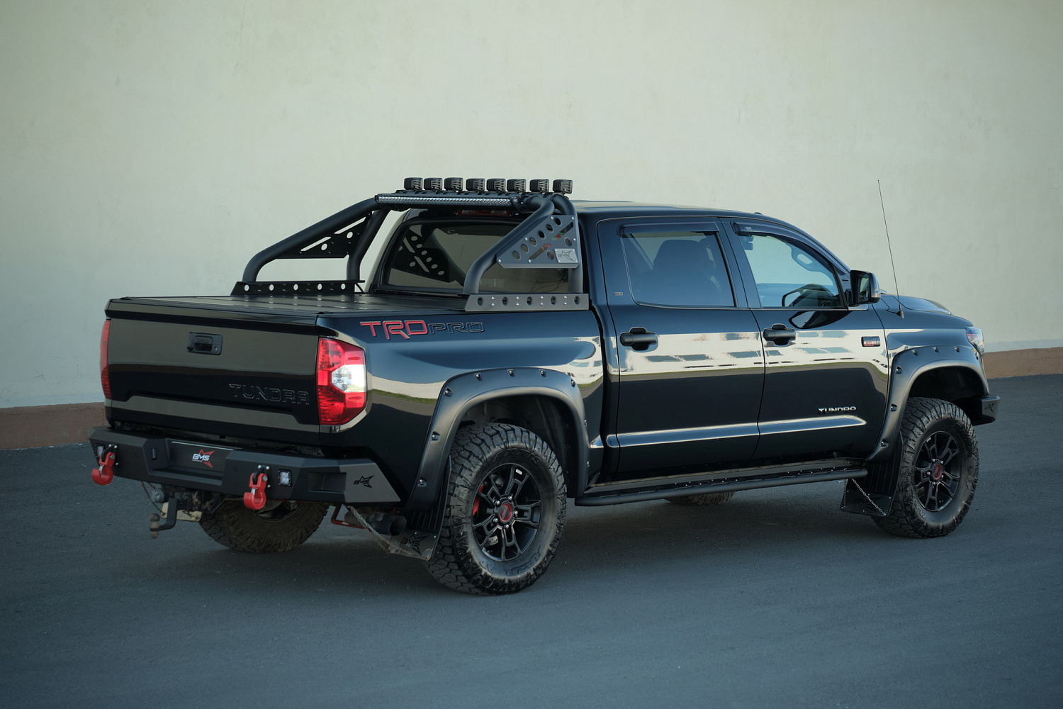 Бампер задний PRO-Line Tundra II рест 2013-2021