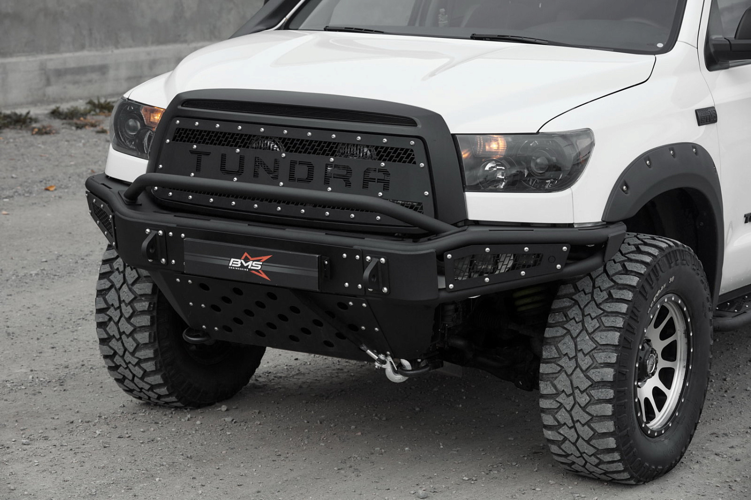Бампер передний ALFA Tundra II 2007-2013