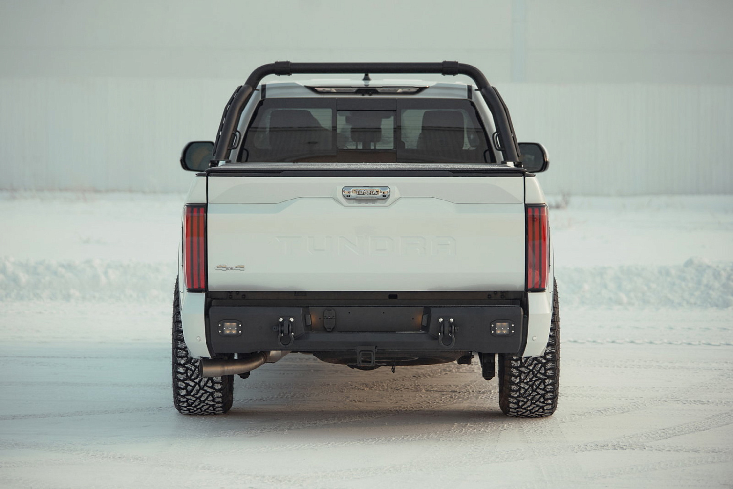 Бампер задний PRO-Line Tundra III 2021-2026
